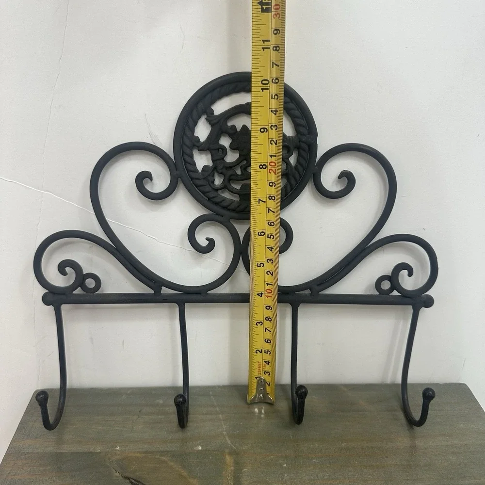 Vintage Wrought Iron Artisan 4 Hook Wall-Mount Coat Rack Holder Hat hanger Black